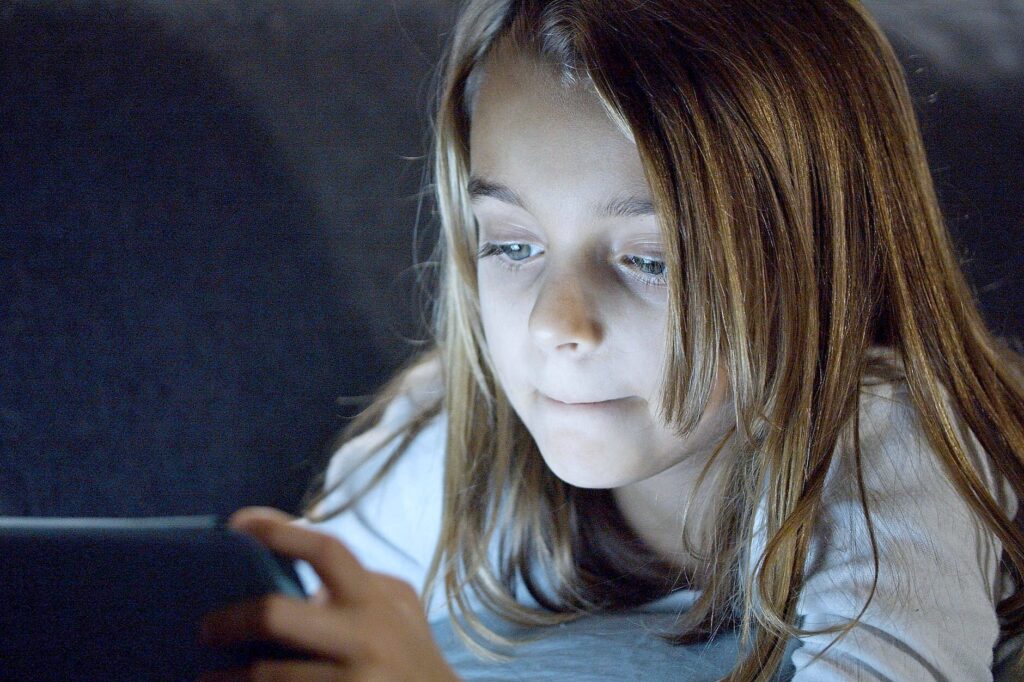 اختيار التطبيقات التعليمية لطفلك: دليل عملي للآباء