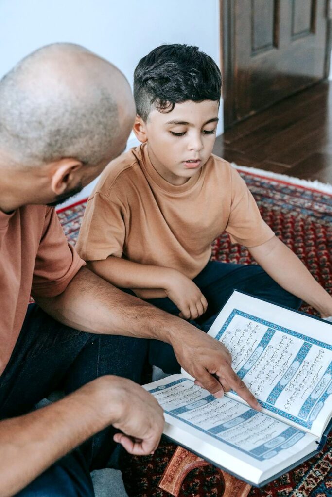 هل تكفي دروس العربية في المركز أو المسجد؟
